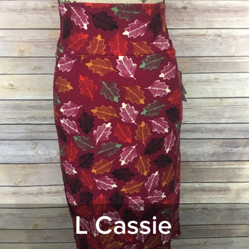 LuLaRoe Cassie pencil skirt fall leaves L, NWT
